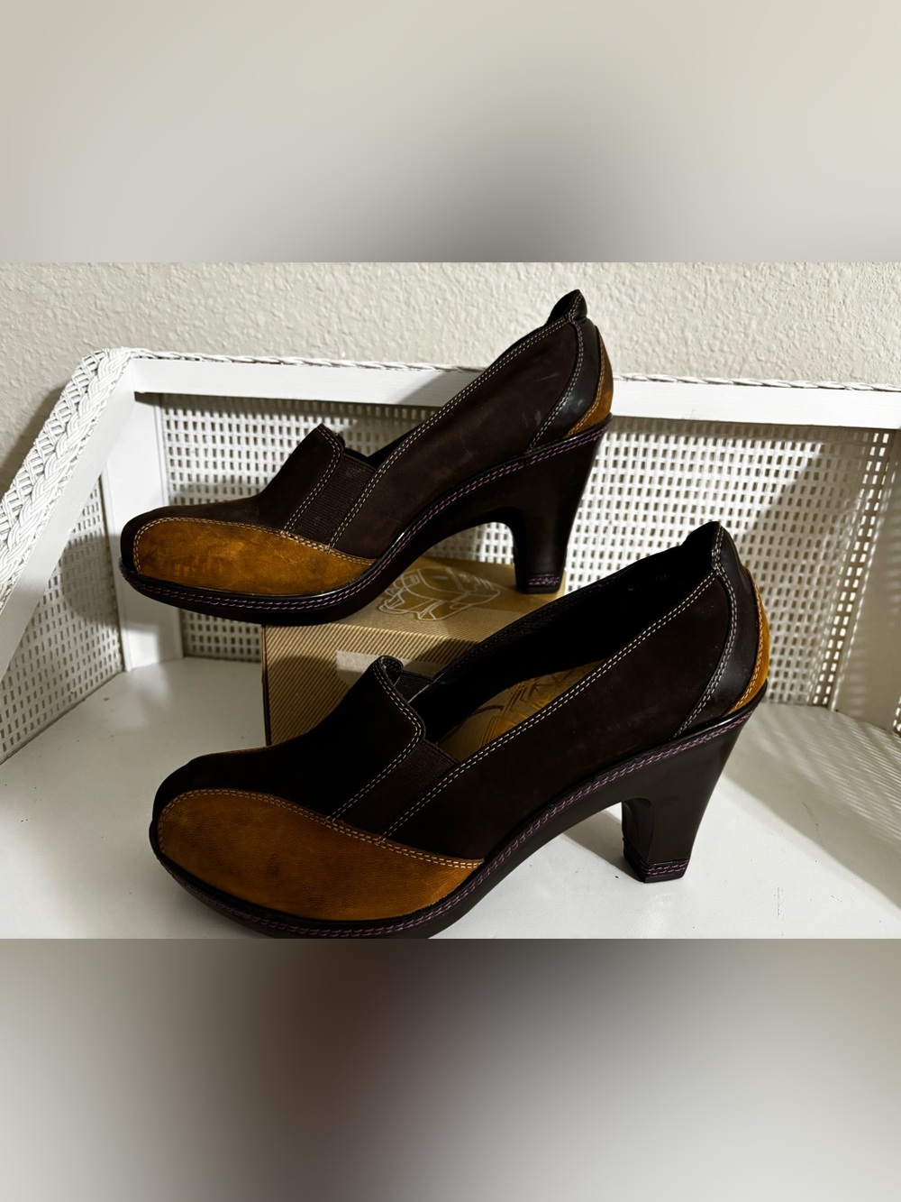 J-41 “Blossom” Two-Tone Brown & Tan Suede Leather Block Heel Pumps - Size 8-1/2